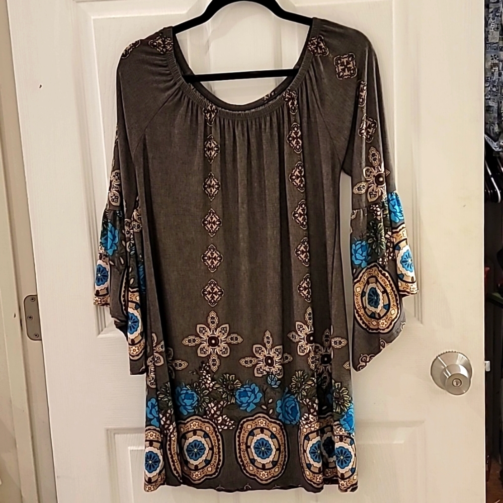 Large Bell Sleeve Blouse